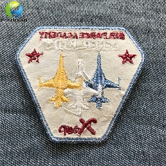 Cucire sulle patch ricamate