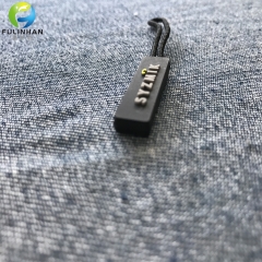 Cerniera con cerniera con logo a rilievo