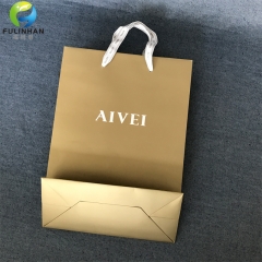 sacchetti di carta con logo aziendale