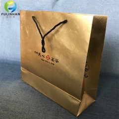 sacchi di carta di carta della carta dell'oro