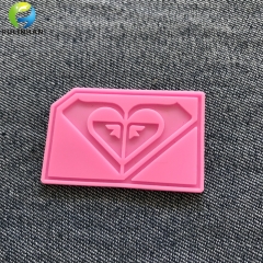 etichette in silicone per abbigliamento