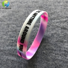 bracciali in silicone personalizzati in rilievo