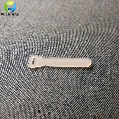 tirazip in gomma trasparente per abbigliamento