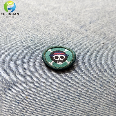 toppe tessute logo personalizzate per l'abbigliamento