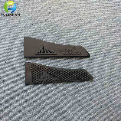 linguetta integrata del bracciale con logo personalizzato