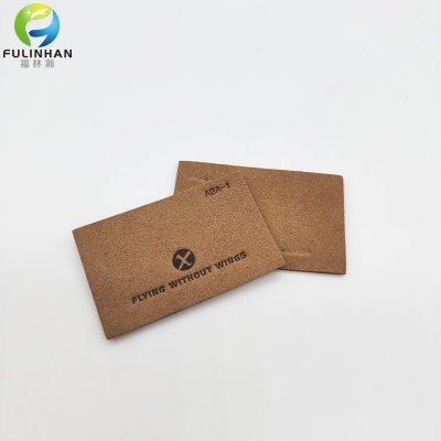 distintivi in ​​pelle microfibra logo personalizzato all'ingrosso