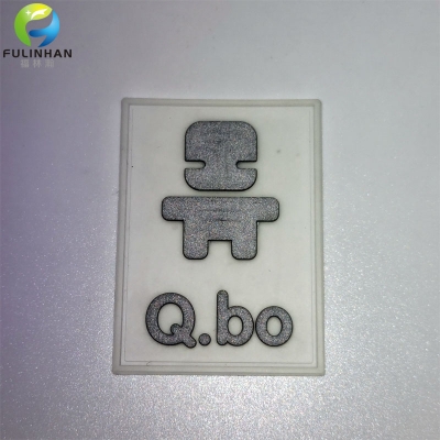 etichette in gomma trasparente con logo riflettente