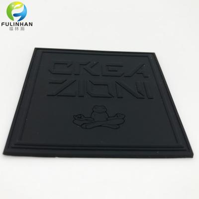 Etichette in silicone da cucire personalizzate per abbigliamento
